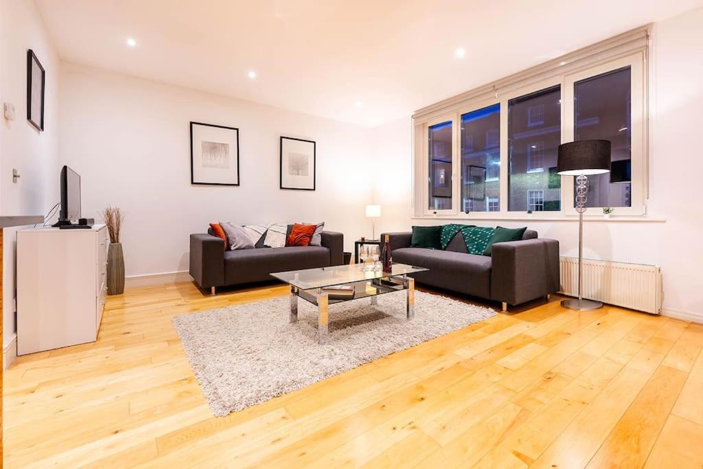 Bright & Modern One Bedroom Flat In Farringdon Londra